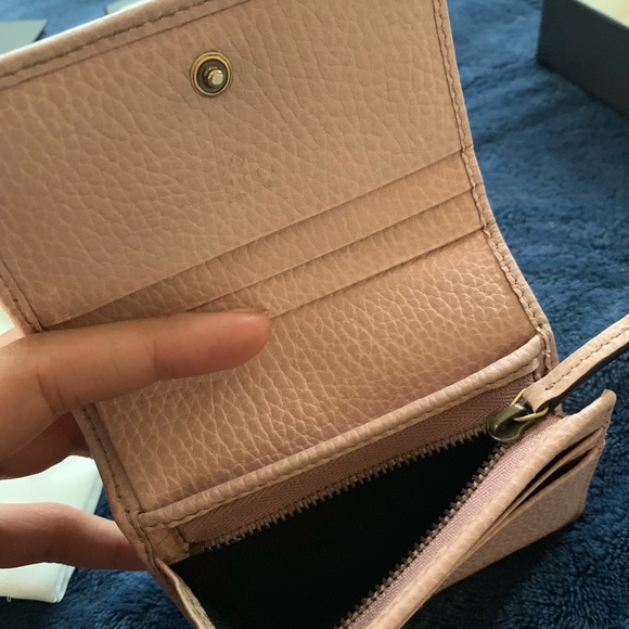 Authentic Gucci Wallet (SOLD) - Picture 4 of 7